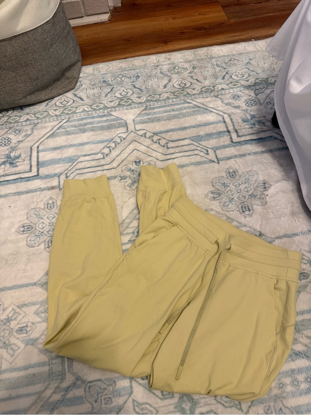 lululemon athletica Pale Yellow Drawstring Joggers